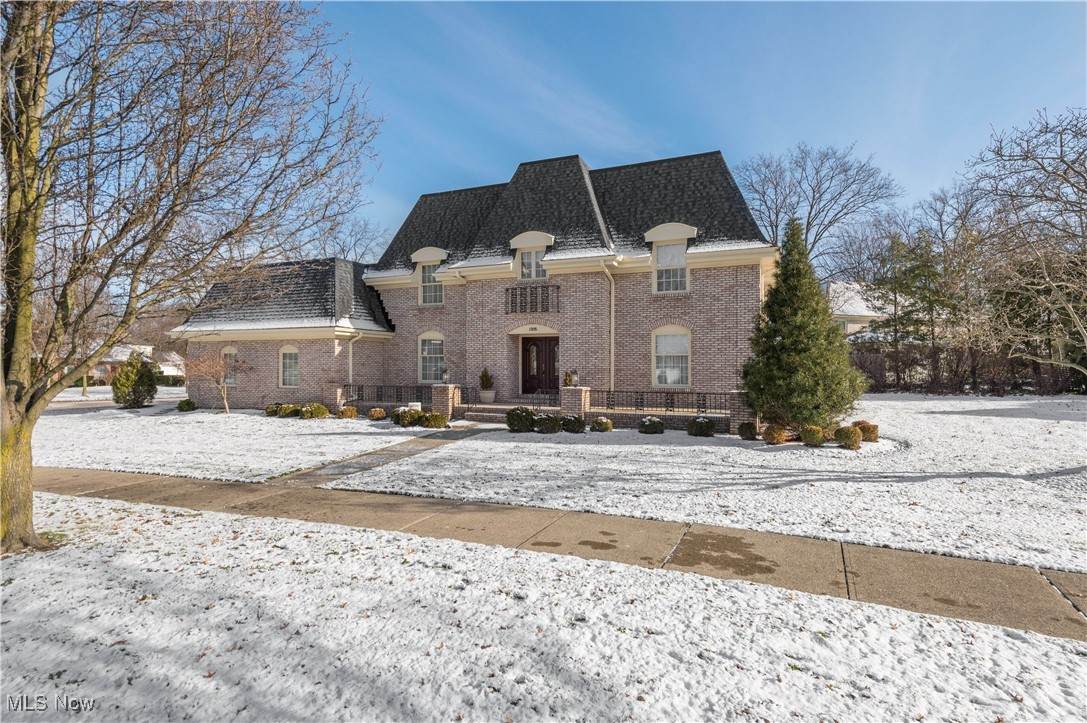 1315 Queen Annes Gate - Photo 1