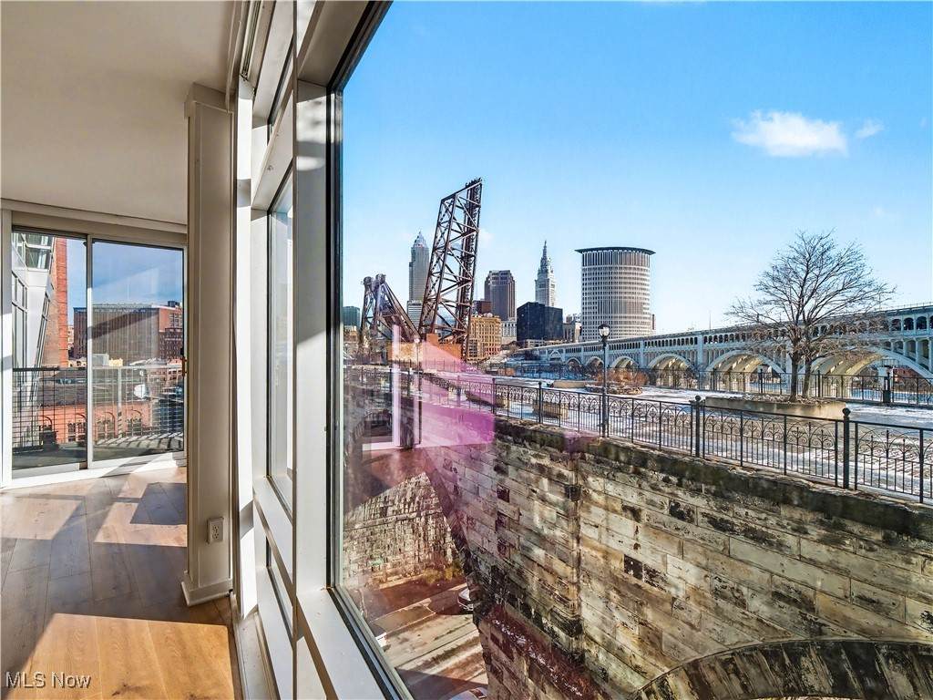 1237 Washington Avenue - Photo 1