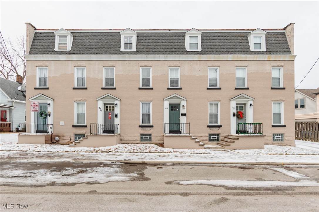 1418 Winchester Avenue - Photo 1