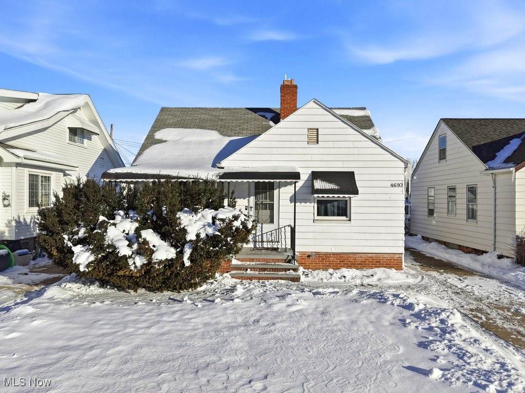 4610 Maplecrest Avenue - Photo 1