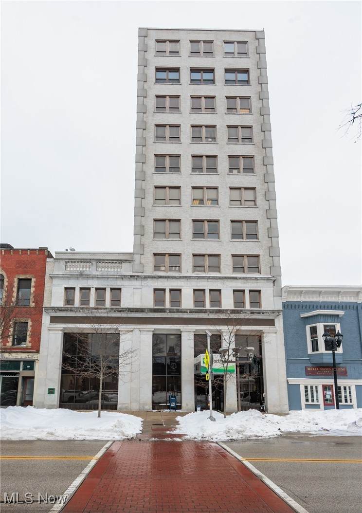 124 Middle Avenue - Photo 1