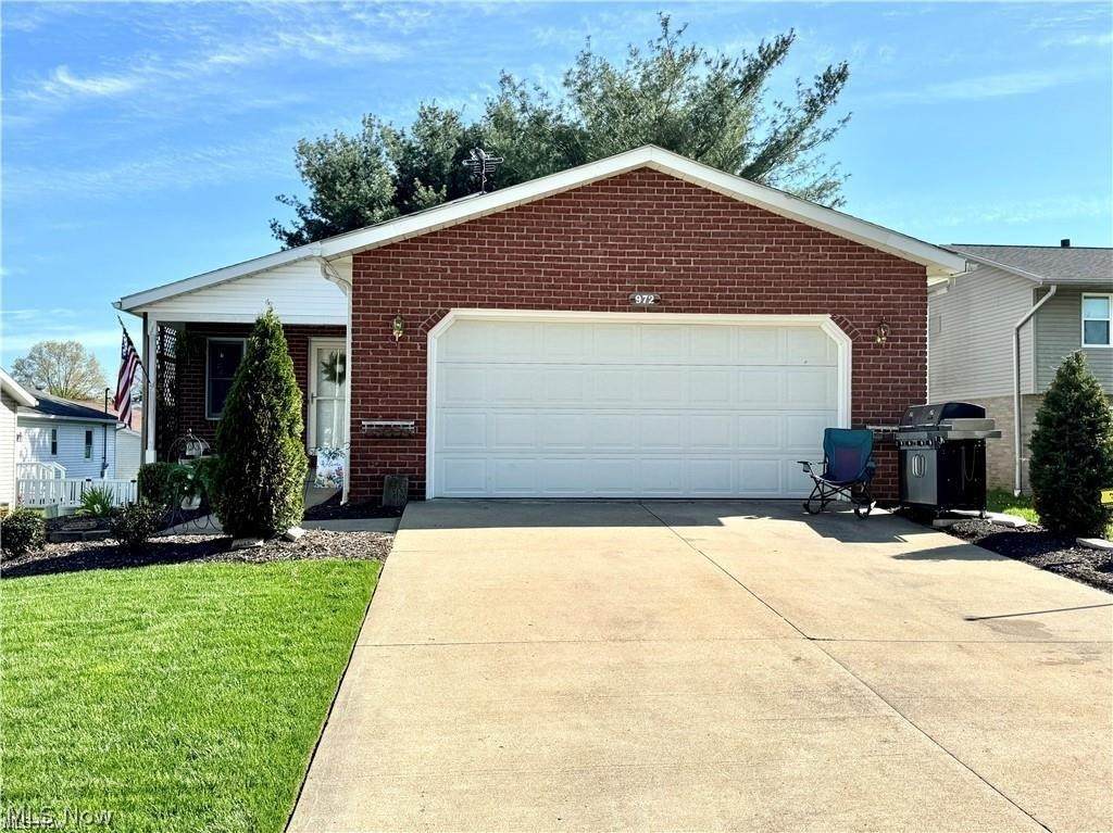 972 Carriage Lane - Photo 1