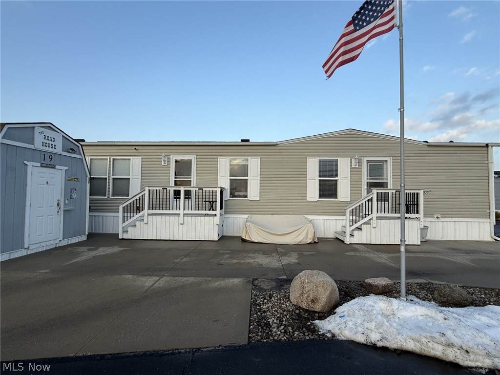 10252 Wellman Road - Photo 1