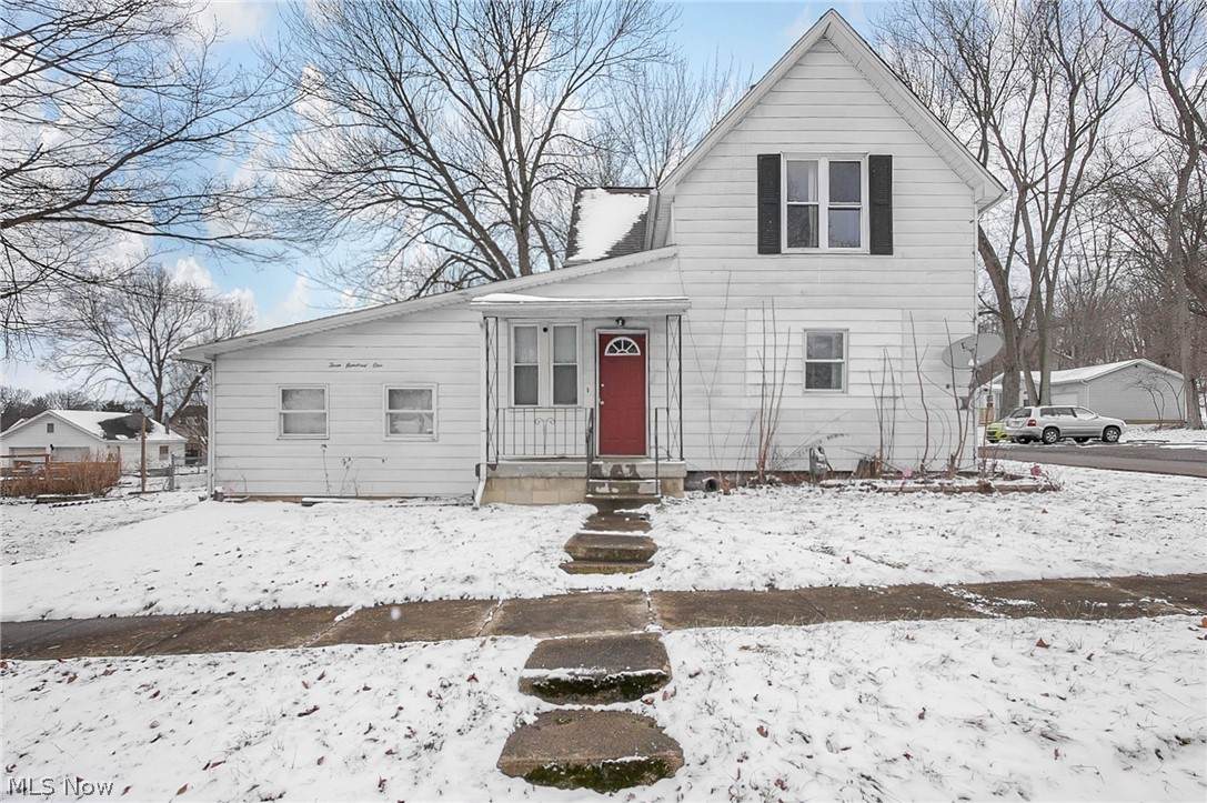 301 Locust Street - Photo 1