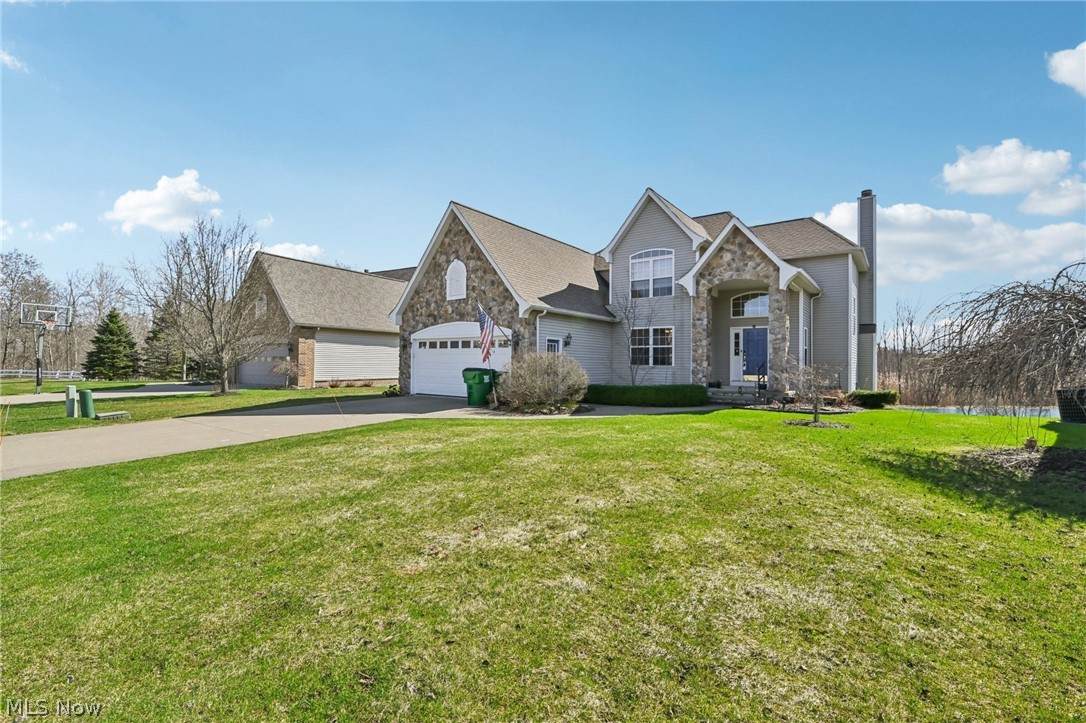 116 Squires Lane - Photo 1