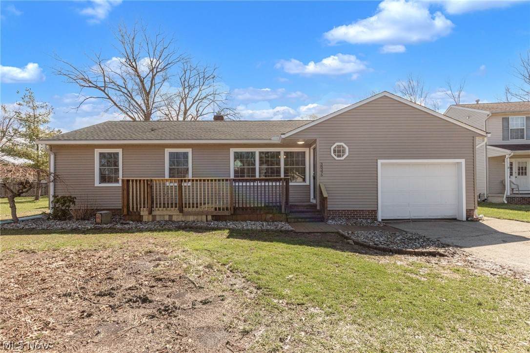 38396 Poplar Drive - Photo 1