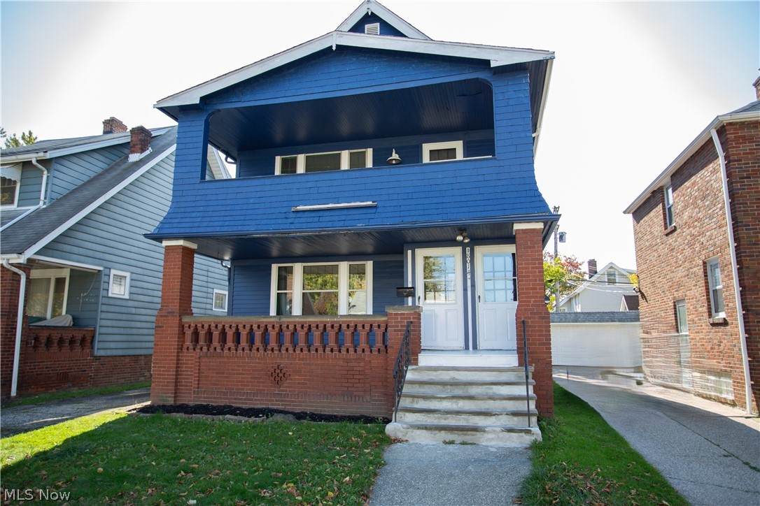 18014 Harland Avenue - Photo 1