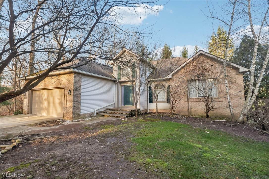 2800 Valley Road - Photo 1