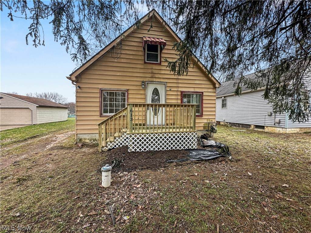613 Raccoon Road - Photo 1