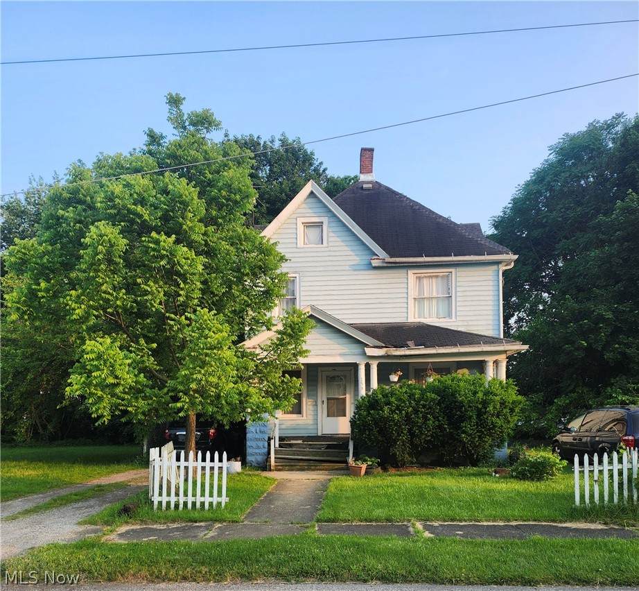 153 Warren Avenue - Photo 1