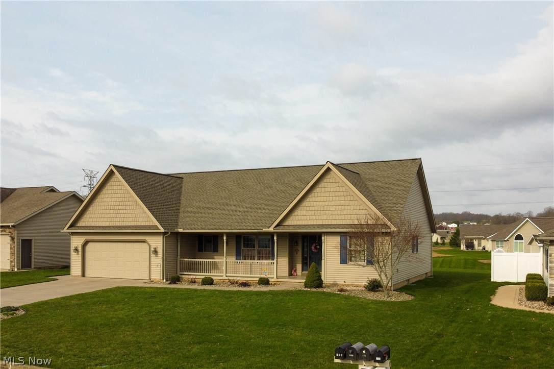 720 Dale Avenue - Photo 1