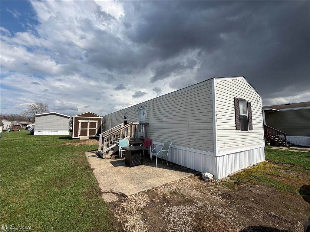 2316 Deerfield Drive - Photo 1