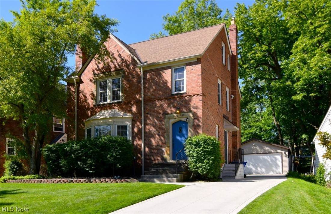 3676 Meadowbrook Boulevard - Photo 1