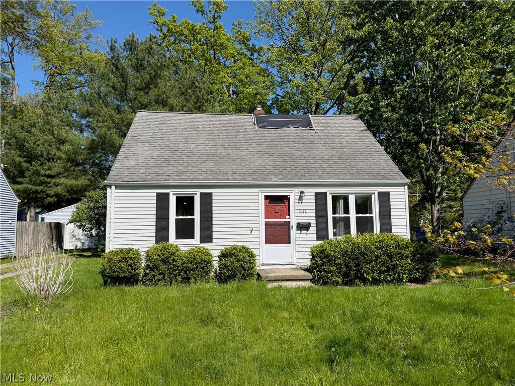 311 Inwood Boulevard - Photo 1