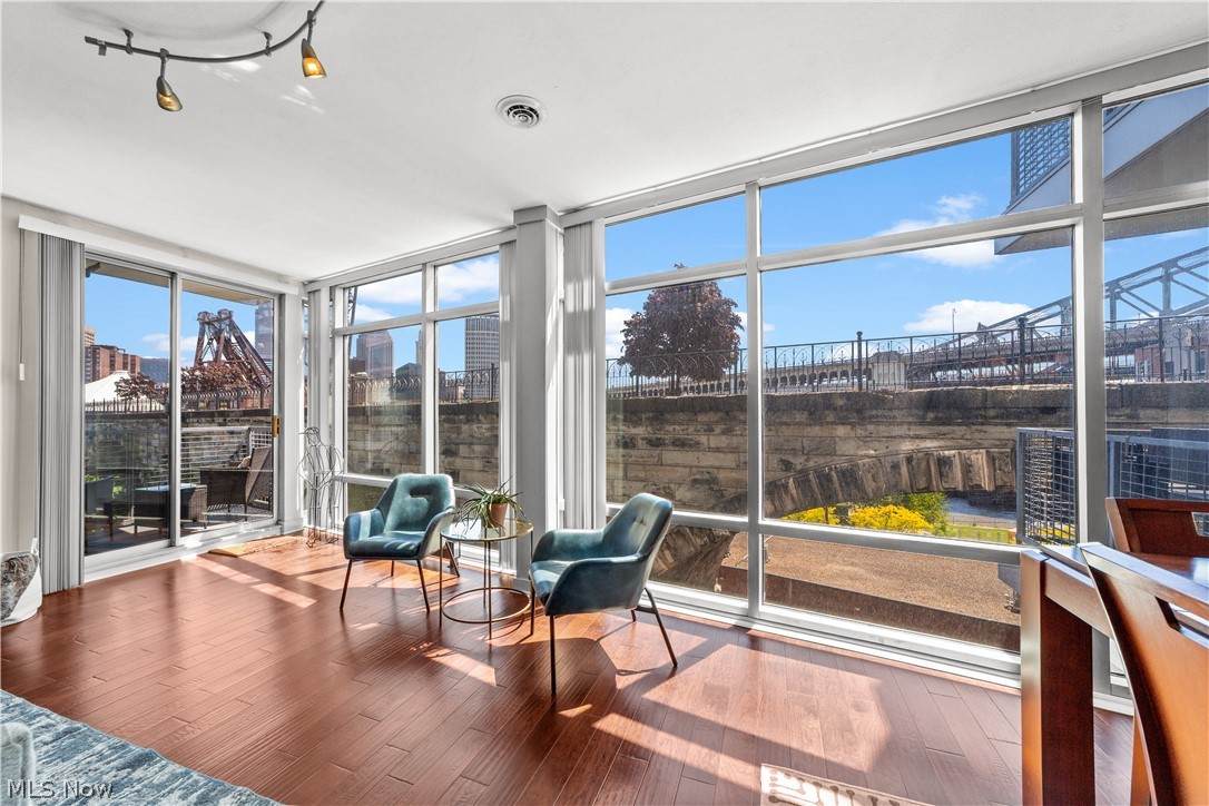1237 Washington Avenue - Photo 1