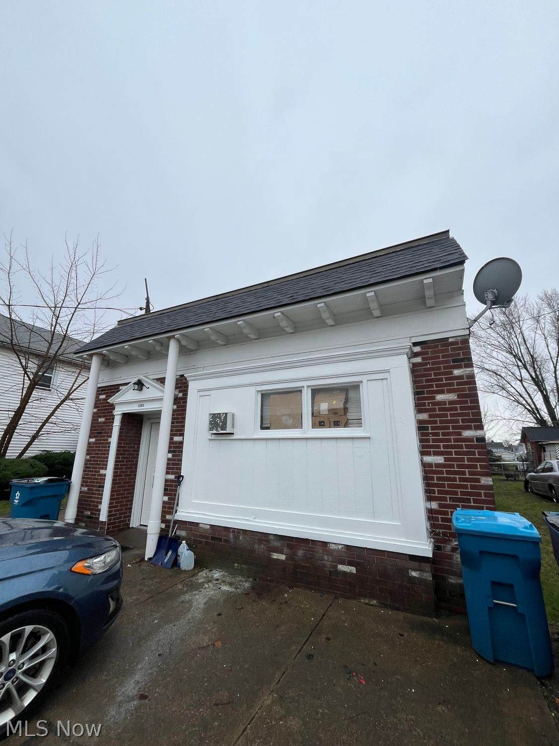 1305 9th Street - Photo 1