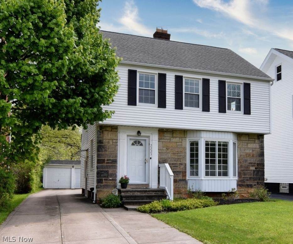 2223 Cranston Road - Photo 1