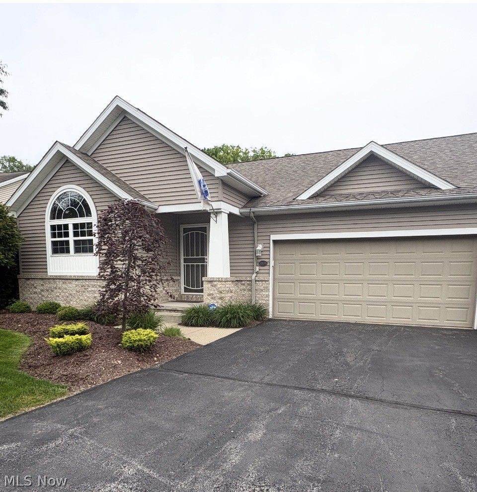 5817 Herons Boulevard - Photo 1