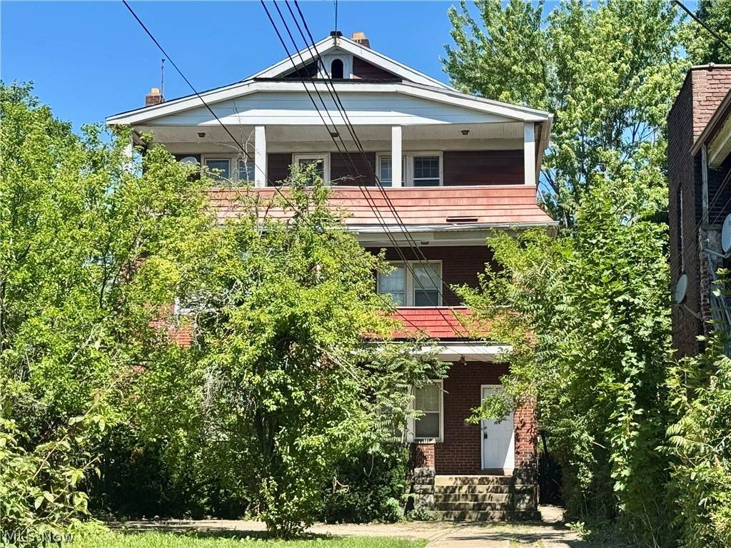 15709 Halliday Avenue - Photo 1