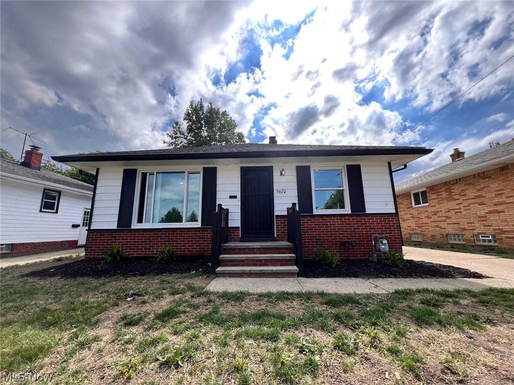 5670 Cumberland Drive - Photo 1