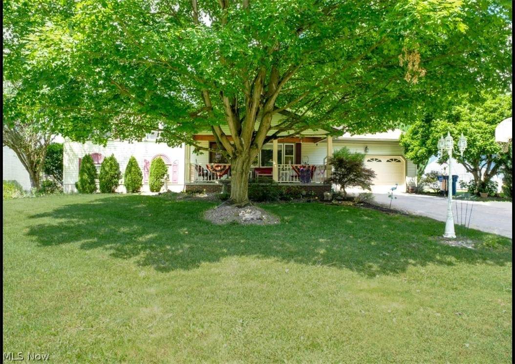 466 Wendemere Drive - Photo 1