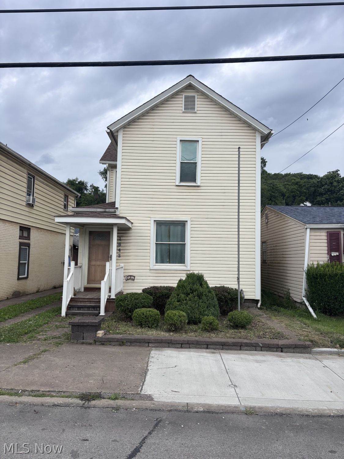 1643 Pennsylvania Avenue - Photo 1