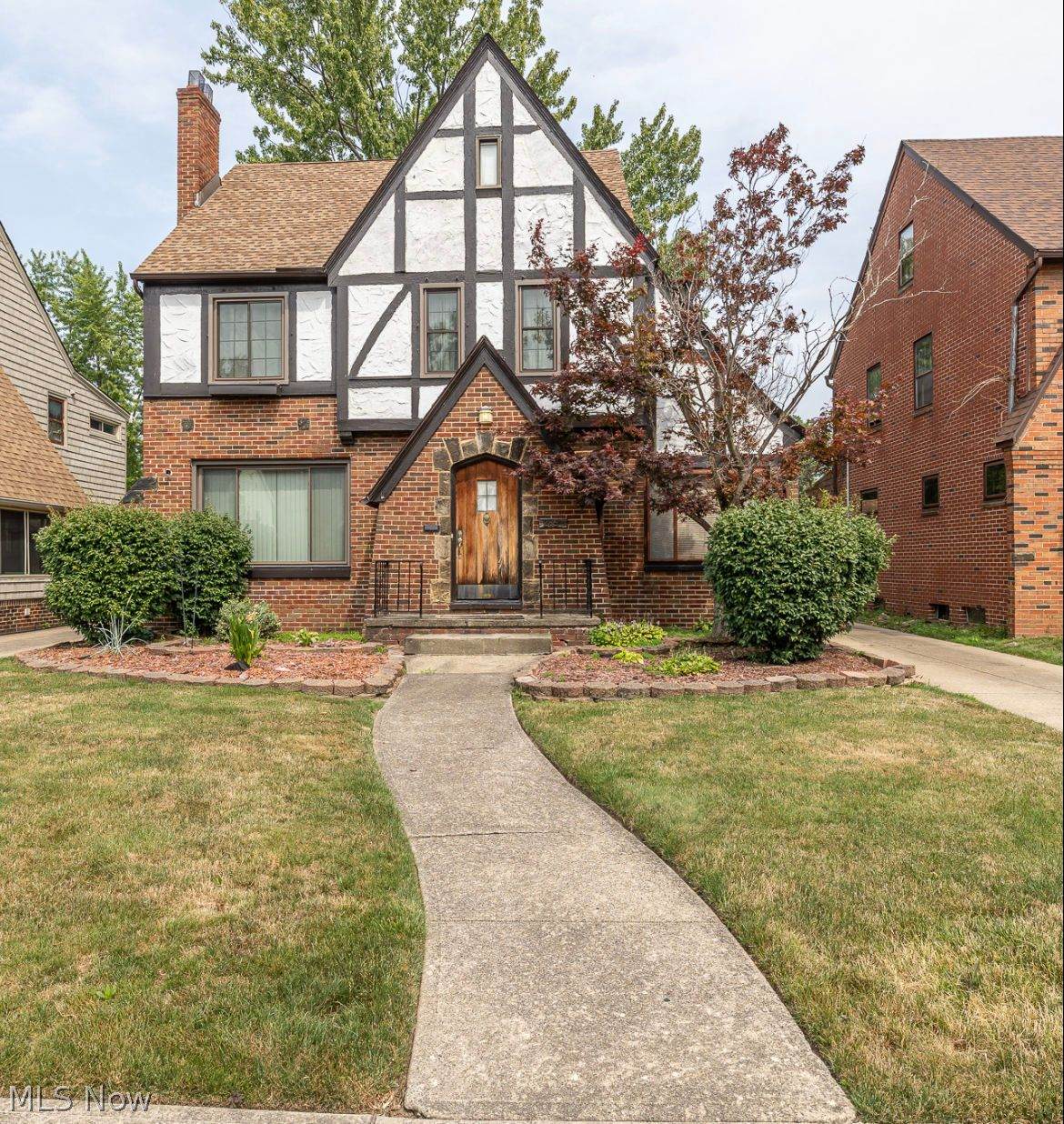 285 216th Street - Photo 1