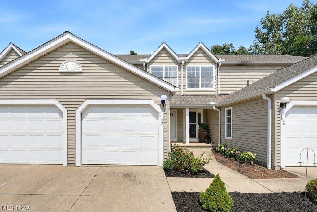 1697 Red Maple Court - Photo 1