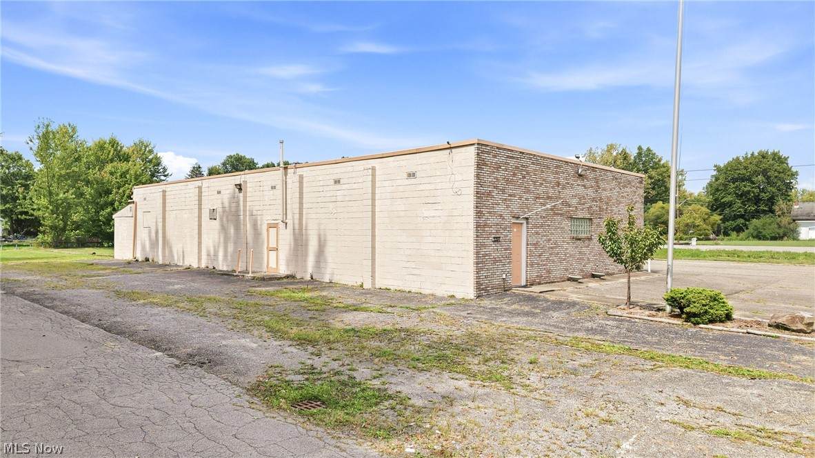 2237 Park Avenue - Photo 1