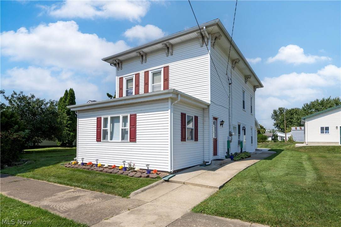 121 Bridge Street - Photo 1