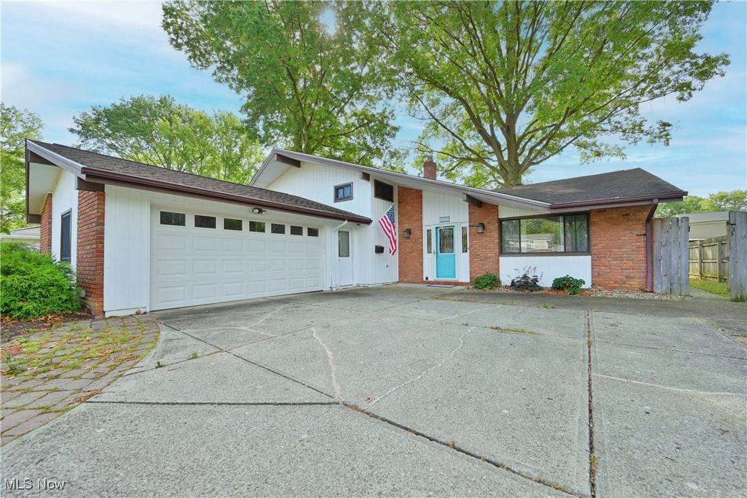 26935 Fairfax Lane - Photo 1