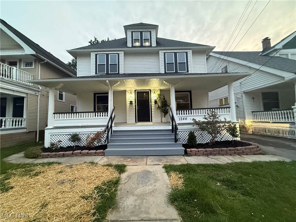 1244 Brockley Avenue - Photo 1