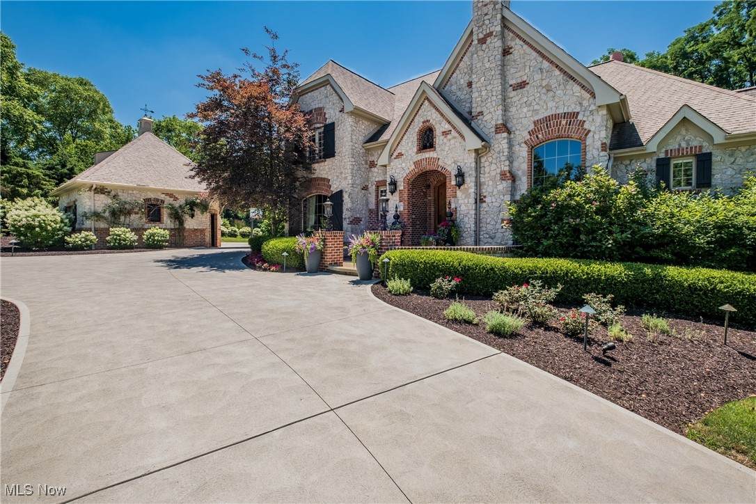 6902 Victoria Court Street - Photo 1