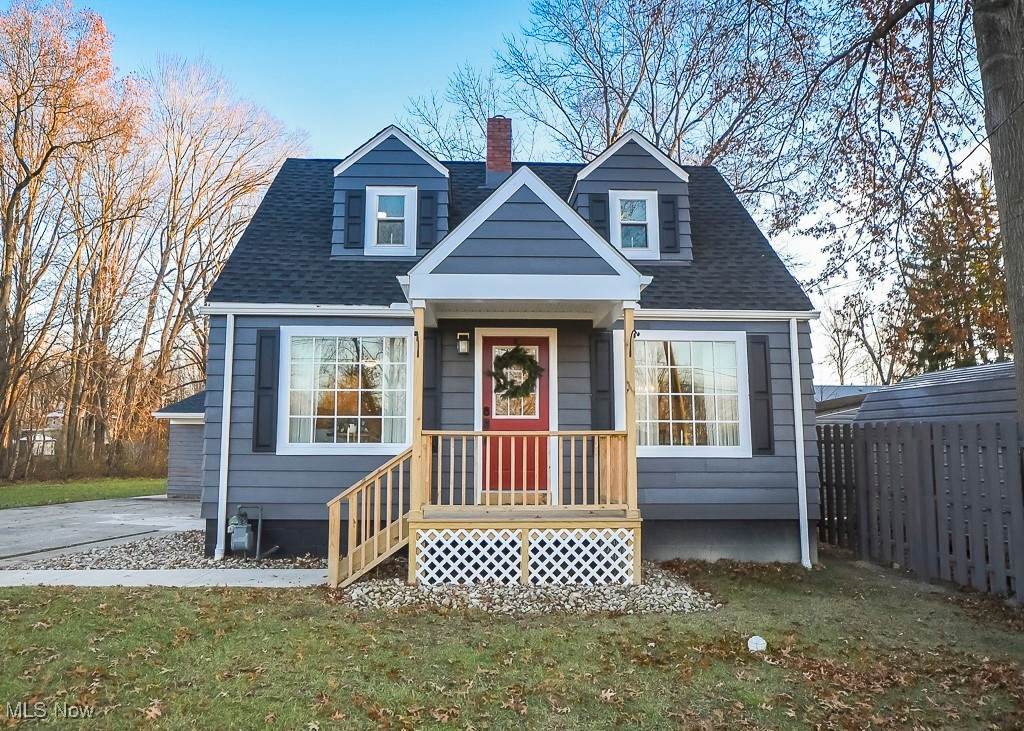 803 Hawthorne Avenue - Photo 1
