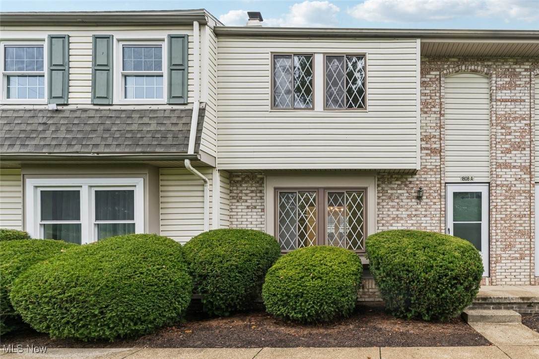 1808 Higby Drive - Photo 1