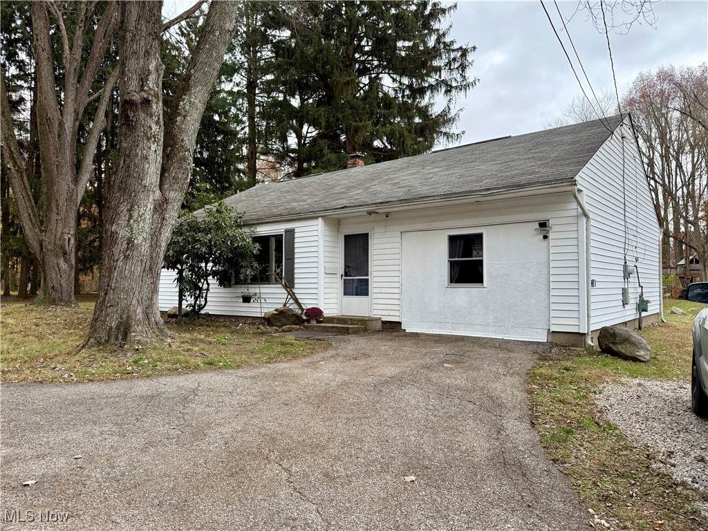 435 Lincoln Street - Photo 1