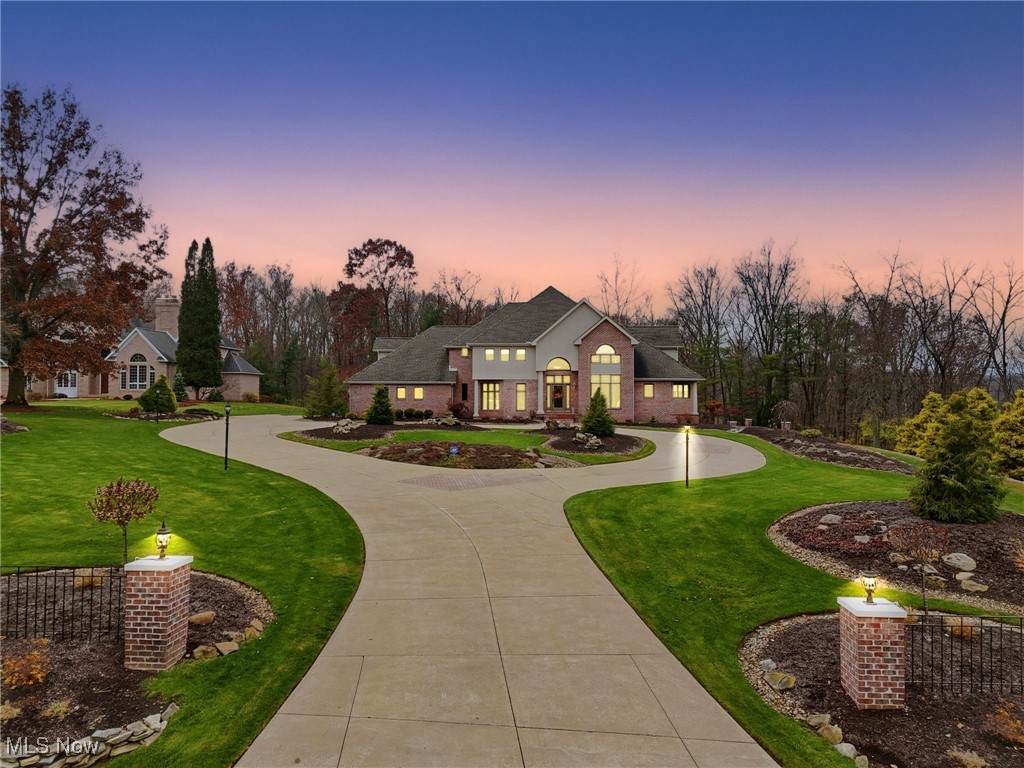 5570 Champion Creek Boulevard - Photo 1