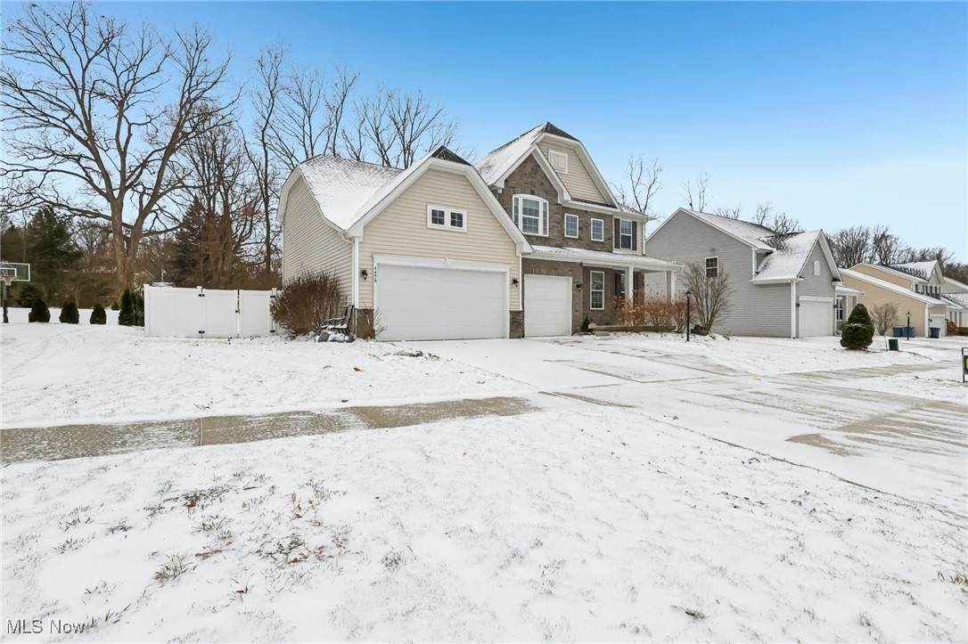 4496 Millbrook Way - Photo 1