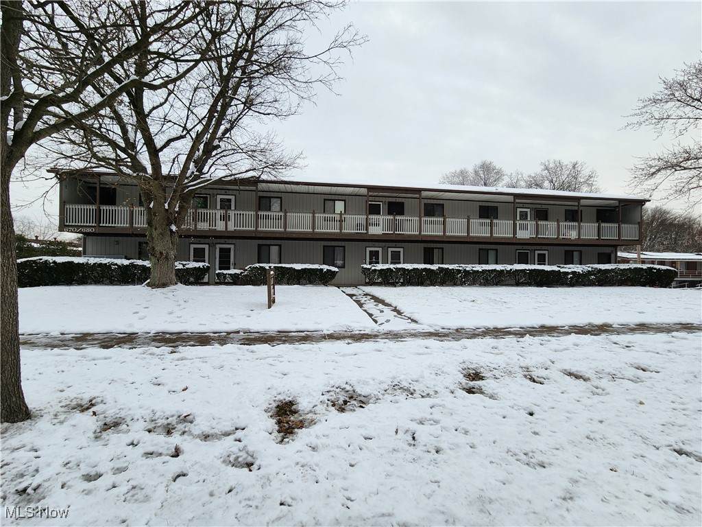 680 Hancock Avenue - Photo 1