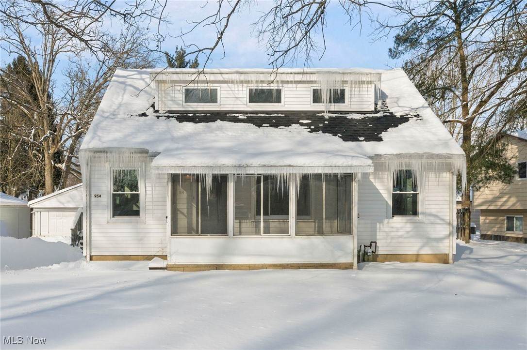 954 Bryce Avenue - Photo 1