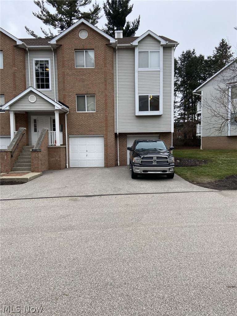 339 Village Pointe Drive - Photo 1