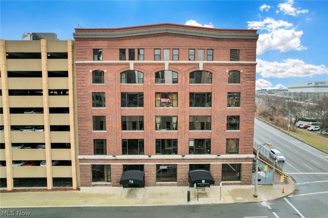 78 Chestnut Street - Photo 1