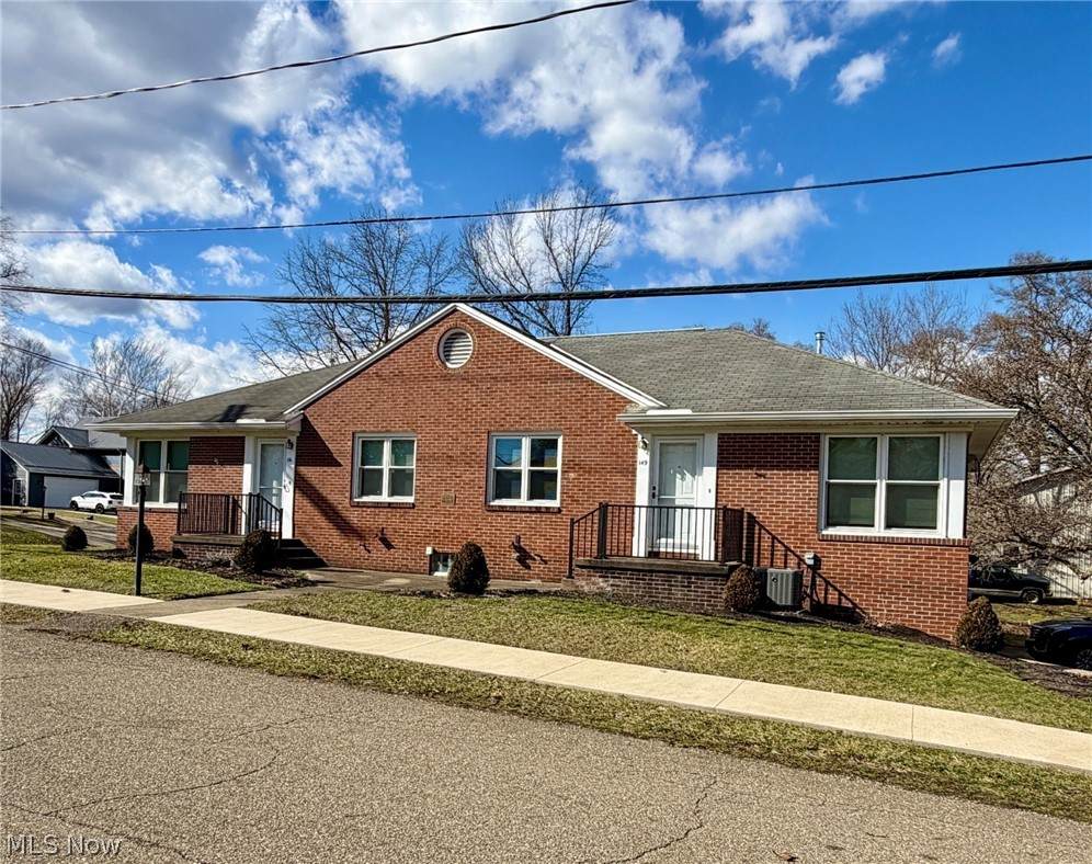 149-151 Indian Street - Photo 1
