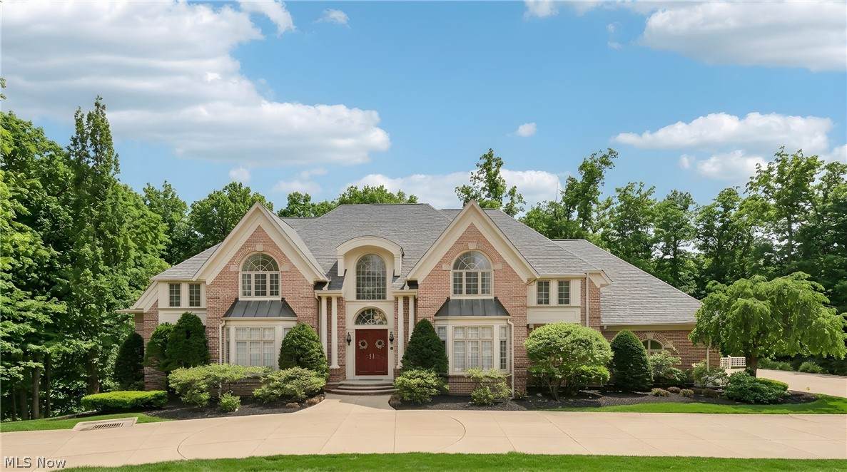 2850 Roundhill Road - Photo 1