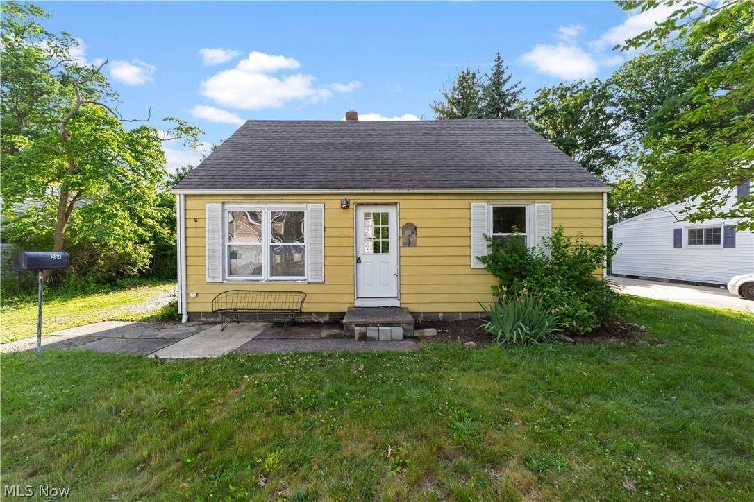 234 Point Drive - Photo 1