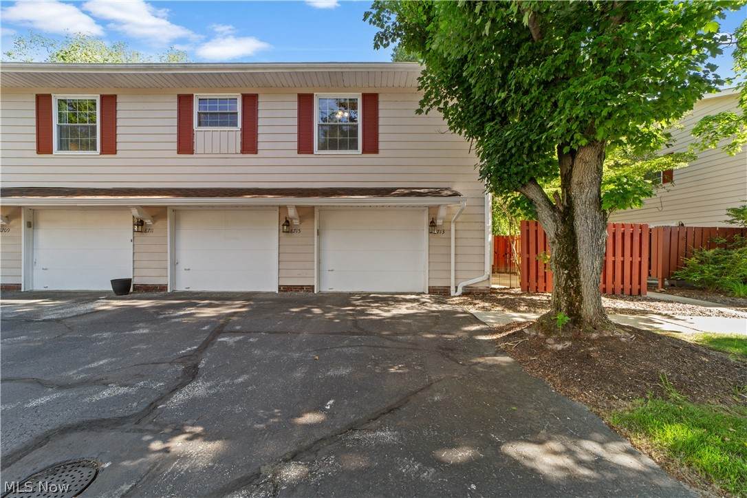8713 Fox Rest Drive - Photo 1