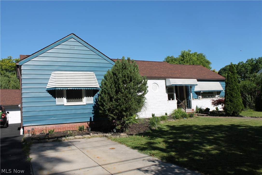 360 Tuxedo Avenue - Photo 1