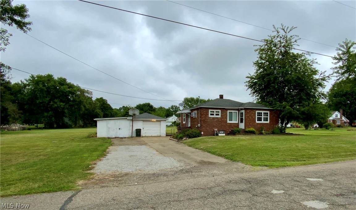1121 Mattie Street - Photo 1