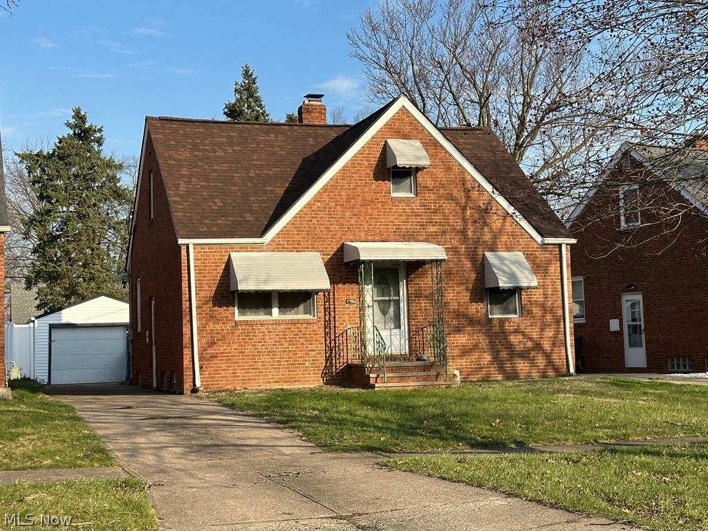 5926 Deering Avenue - Photo 1