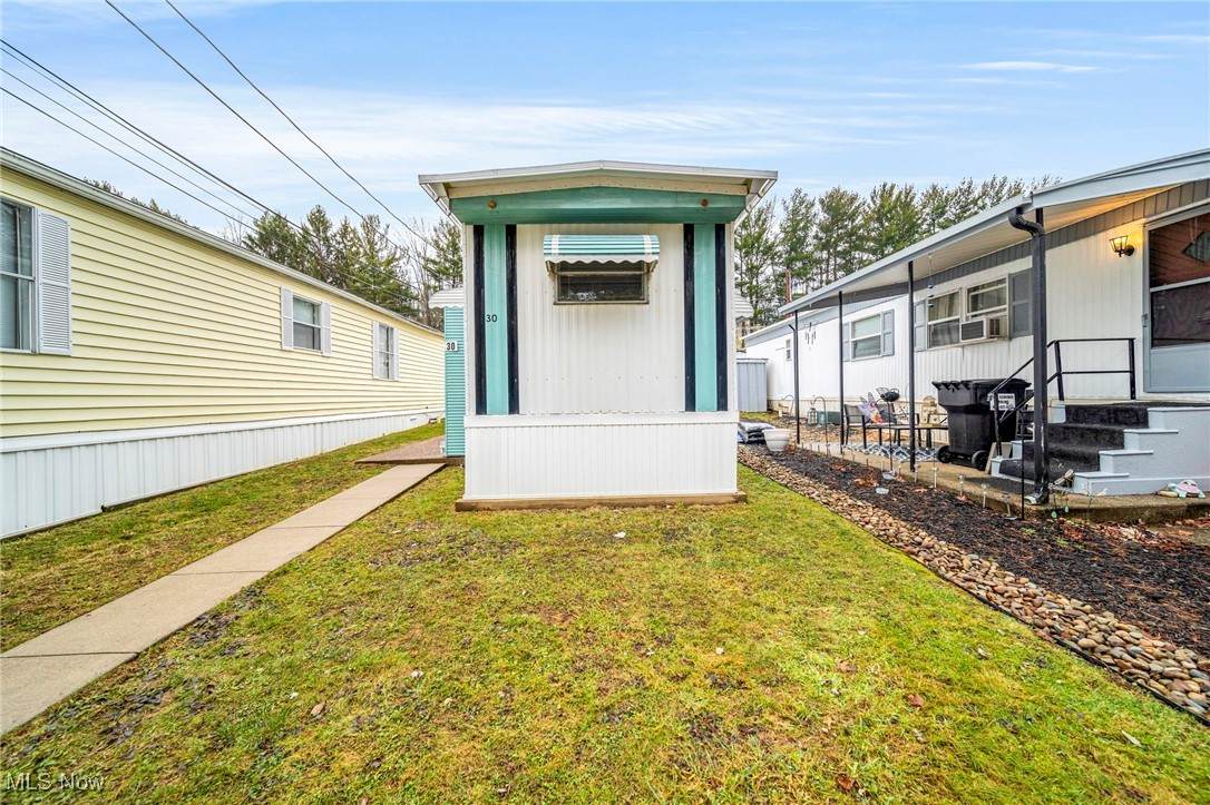 9735 Chillicothe Road - Photo 1